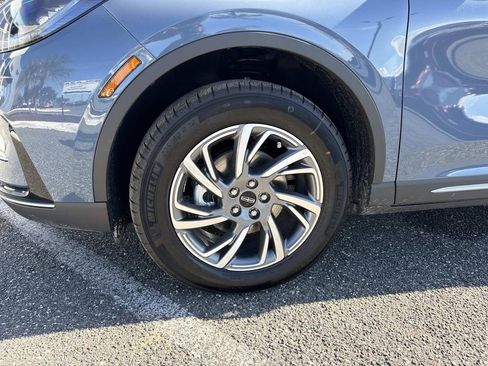 New 2026 Lincoln Corsair Premiere image 10