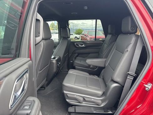 Used 2023 Chevrolet Tahoe Z71 w/ Luxury Package AWD/4WD image 16
