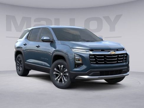 New 2026 Chevrolet Equinox LT w/ Convenience Package II image 2