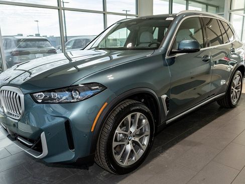 New 2026 BMW X5 xDrive40i w/ Climate Comfort Package image 3