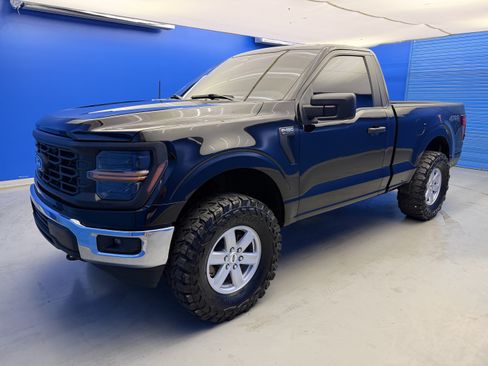 Used 2025 Ford F150 XL w/ Equipment Group 103A High AWD/4WD image 4