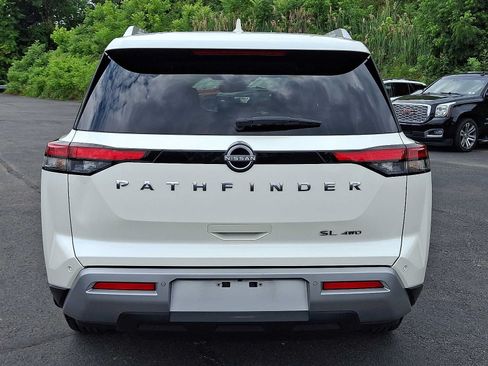 Used 2022 Nissan Pathfinder SL AWD/4WD image 5