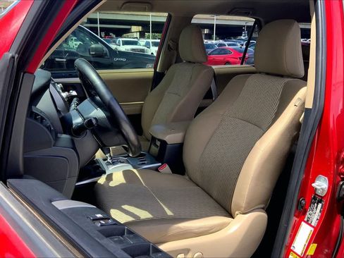 Used 2014 Toyota 4Runner SR5 RWD image 11