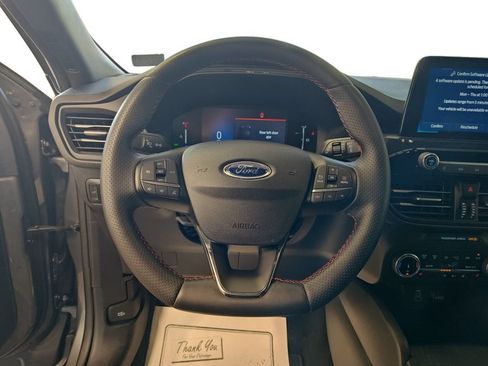 Used 2025 Ford Escape ST-Line Select AWD/4WD image 12