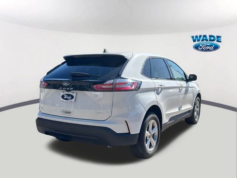 Used 2024 Ford Edge SE image 5