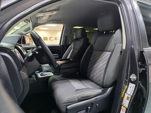 Used 2018 Toyota Tundra SR5 w/ SR5 Upgrade Package RWD image 15
