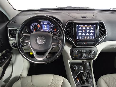 Used 2019 Jeep Cherokee Limited w/ Trailer Tow Group AWD/4WD image 22