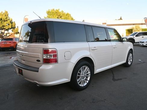 Used 2013 Ford Flex SEL image 12