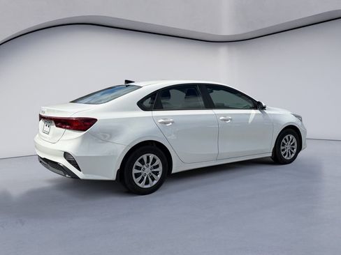 Used 2024 Kia Forte LX image 5