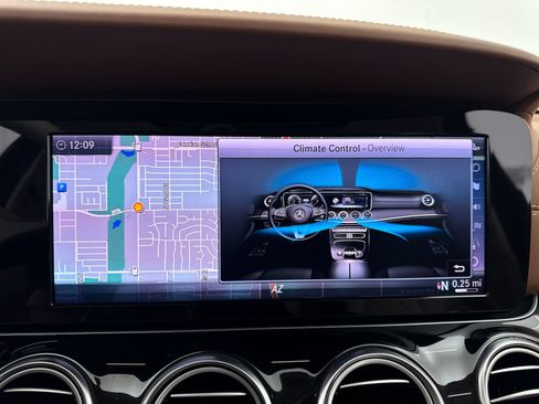 Used 2019 Mercedes-Benz E 300 image 25