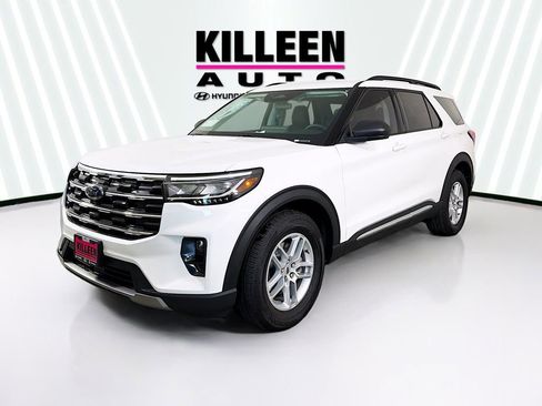 New 2025 Ford Explorer Active w/ Active Comfort Package image 3