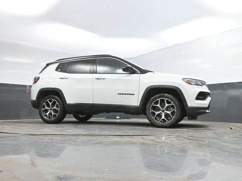 Used 2026 Jeep Compass Limited AWD/4WD image 51