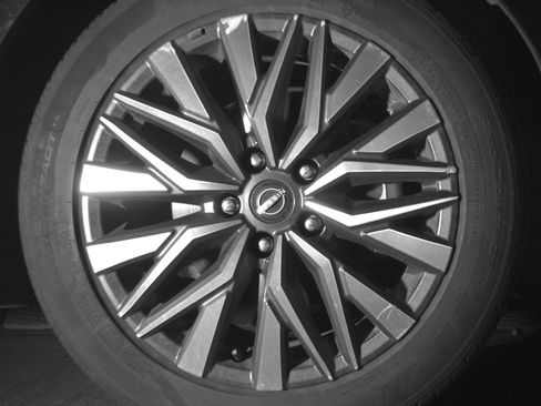 Used 2025 Nissan Altima 2.5 SV image 13