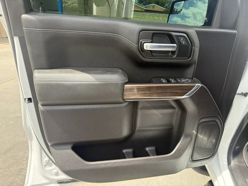 Used 2020 Chevrolet Silverado 1500 RST AWD/4WD image 22