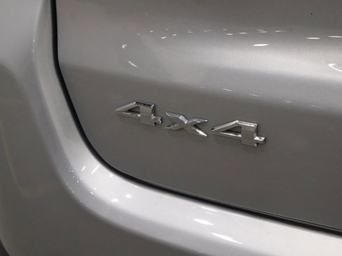 Used 2024 Jeep Compass Latitude image 46