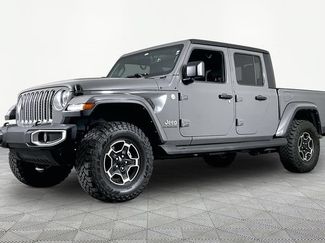 Used 2022 Jeep Gladiator Overland w/ Trailer Tow Package AWD/4WD video 1