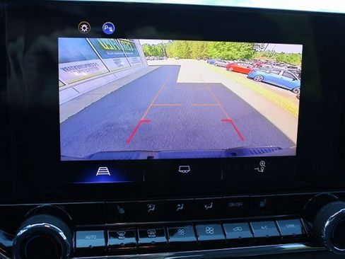 New 2024 Chevrolet Colorado LT w/ LT Convenience Package III image 15