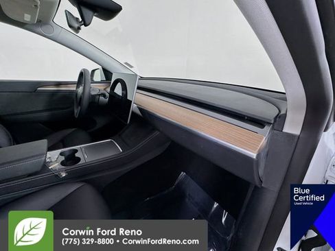 Used 2025 Tesla Model Y Long Range image 32