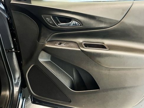 Used 2022 Chevrolet Equinox LT image 31
