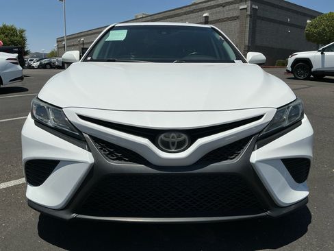 Used 2020 Toyota Camry SE FWD image 23