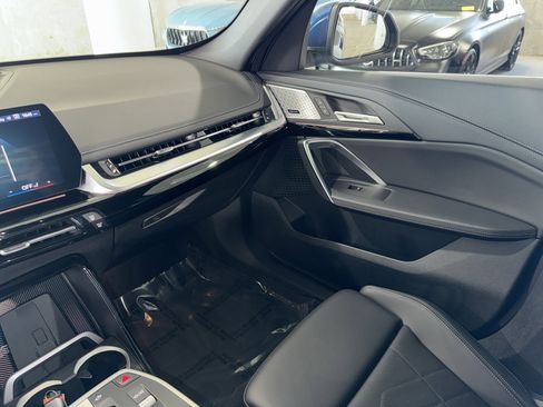 Used 2025 BMW X1 xDrive28i w/ Premium Package image 30