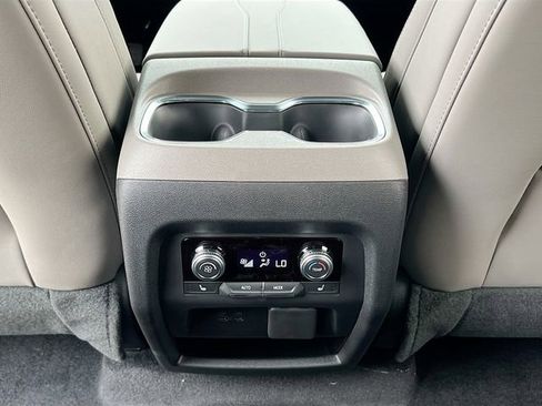 New 2026 GMC Acadia Elevation w/ Elevation Premium Package image 18