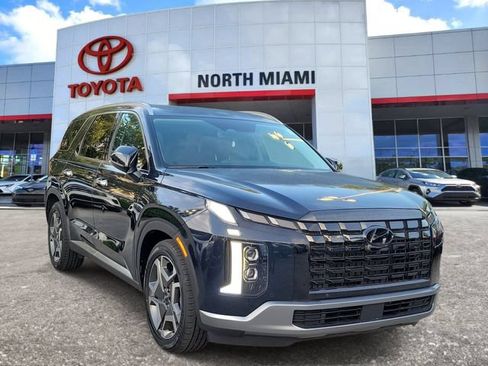 Used 2024 Hyundai Palisade Limited FWD image 1