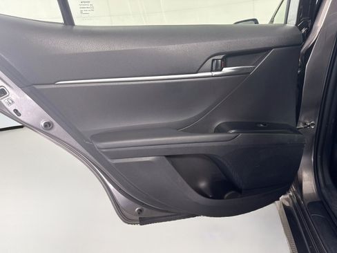 Used 2019 Toyota Camry LE FWD image 25