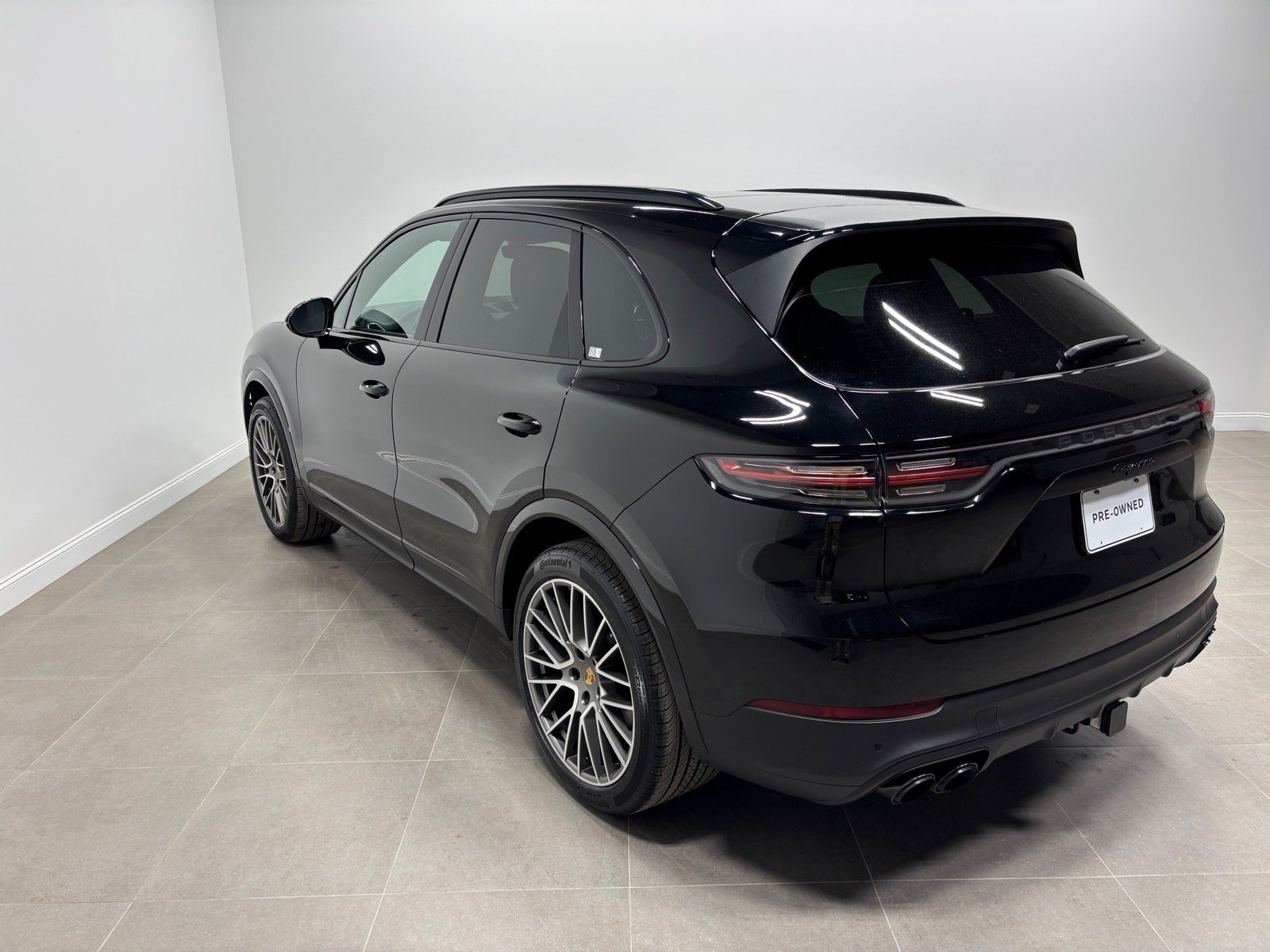 Used 2023 Porsche Cayenne Platinum Edition AWD/4WD image 10