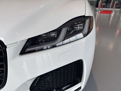 Used 2025 Jaguar F-PACE R-Dynamic S image 4