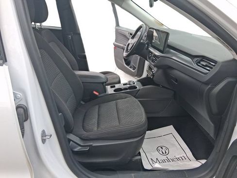 Used 2023 Ford Escape Active w/ Tech Pack #1 AWD/4WD image 17
