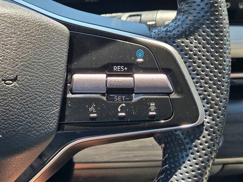 Used 2024 Nissan Ariya FWD image 31