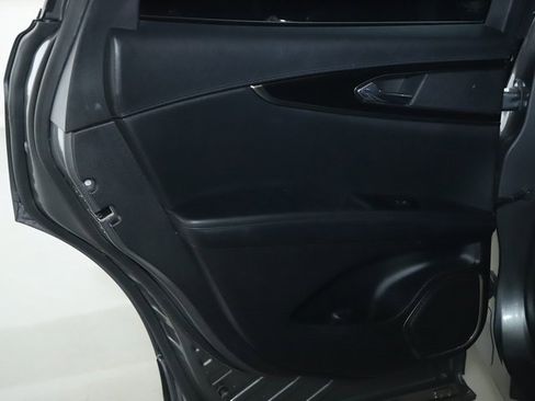 Used 2021 Lincoln Nautilus AWD image 13