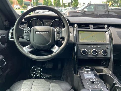 Used 2018 Land Rover Discovery SE AWD/4WD image 16