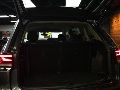 Used 2021 Volkswagen Atlas SE w/ Towing Package FWD image 7
