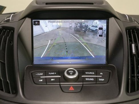 Used 2017 Ford Escape SE w/ Equipment Group 201A image 22