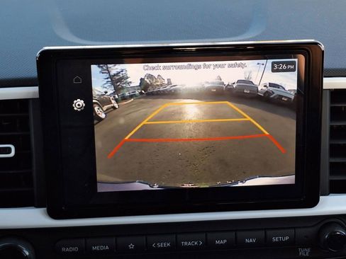 New 2024 Hyundai Venue Limited FWD image 21