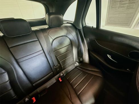 Used 2021 Mercedes-Benz GLC 300 GLC 300 w/ Premium Package image 14