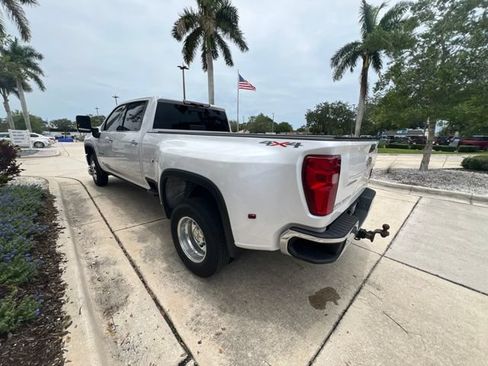 Used 2024 Chevrolet Silverado 3500 LTZ w/ LTZ Plus Package AWD/4WD image 5