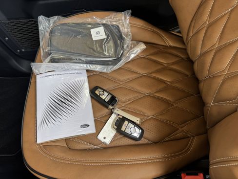 Used 2025 Ford Bronco Outer Banks image 15