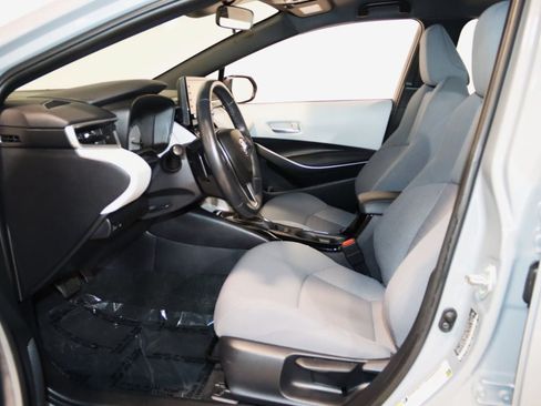 Used 2022 Toyota Corolla SE w/ Carpet Mat Package (TMS) FWD image 33