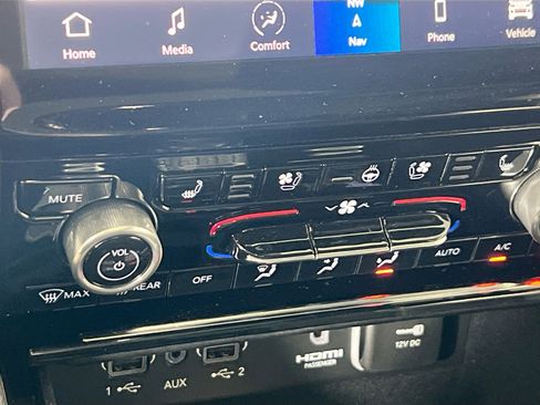 Used 2022 Jeep Grand Cherokee Overland image 20