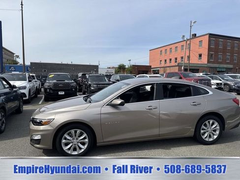 Used 2025 Chevrolet Malibu LT FWD image 10