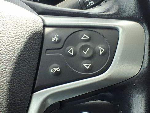 Used 2021 GMC Terrain SLT image 17