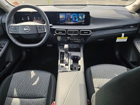 New 2026 Nissan Sentra SV w/ SV Convenience Package FWD image 9