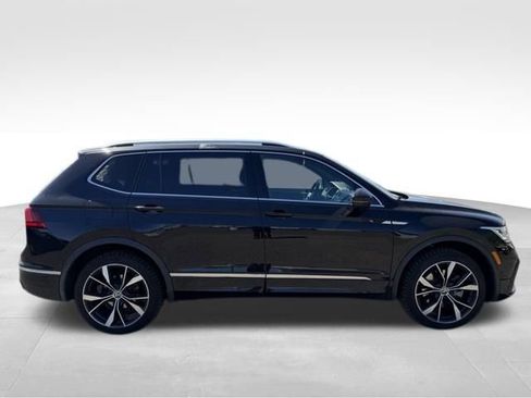 Used 2023 Volkswagen Tiguan SEL R-Line AWD/4WD image 8