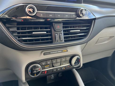 Used 2023 Ford Escape Active image 30
