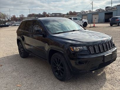 Used 2019 Jeep Grand Cherokee Altitude