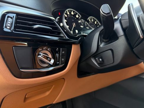 Used 2019 BMW 530i xDrive image 15