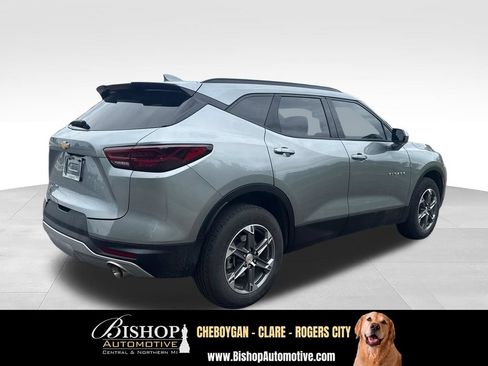 Used 2024 Chevrolet Blazer LT w/ Convenience Package AWD/4WD image 11